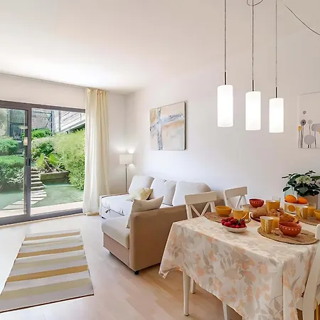 Pretty Garden Next To A Charming Apartment